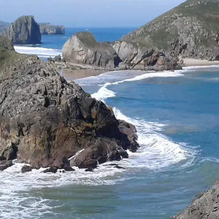 Holiday Home Near Santander Beach, Cleaning Included Feriehus